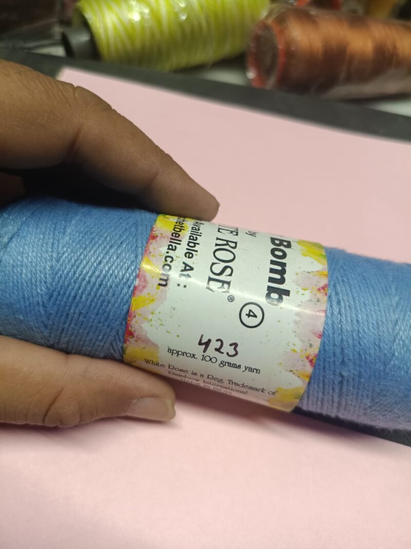WHITE ROSE Color Bomb 4 SHADE No. 423