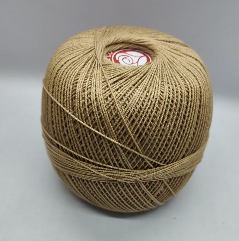 WHITE ROSE 20 no. crochet yarn   SHADE NO. R-373
