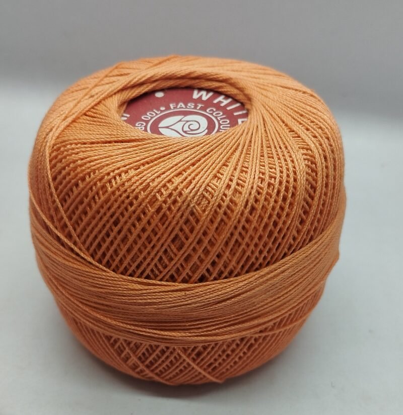 WHITE ROSE 20 no. crochet yarn   SHADE NO. R-328