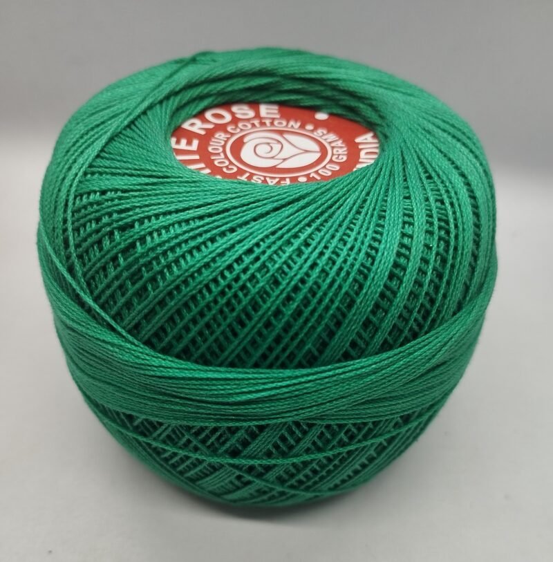 WHITE ROSE 20 no. crochet yarn   SHADE NO. R-185