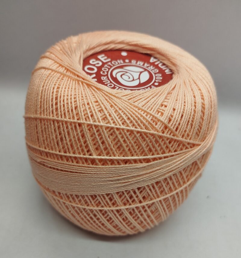 WHITE ROSE 20 no. crochet yarn   SHADE NO. R-007